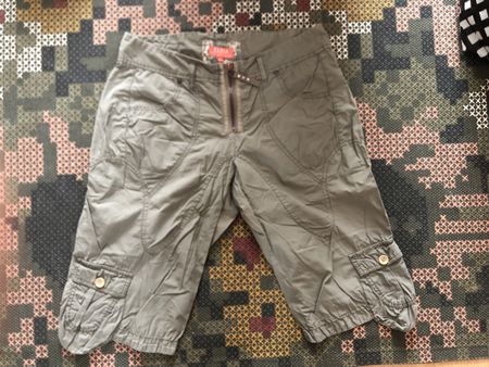 Pantacourt d'été, taille L, couleur kaki