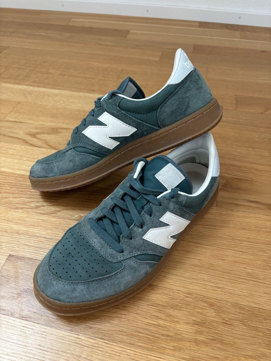 New Balance Scarpe da uomo: New Balance CT500AA grün, Gr 43 – Nuovo (secondo la descrizione) da Bettwiesen venduto da ras_9rk9