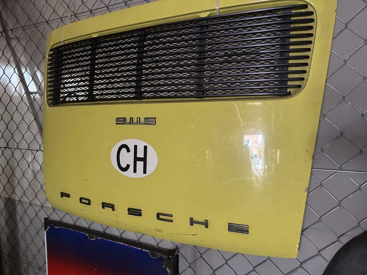 Porsche Tutti pezzi di ricambio auto: Porsche 911 S original Heckdeckel 1970 – Usato da Starrkirch-Wil venduto da charlywatson 4