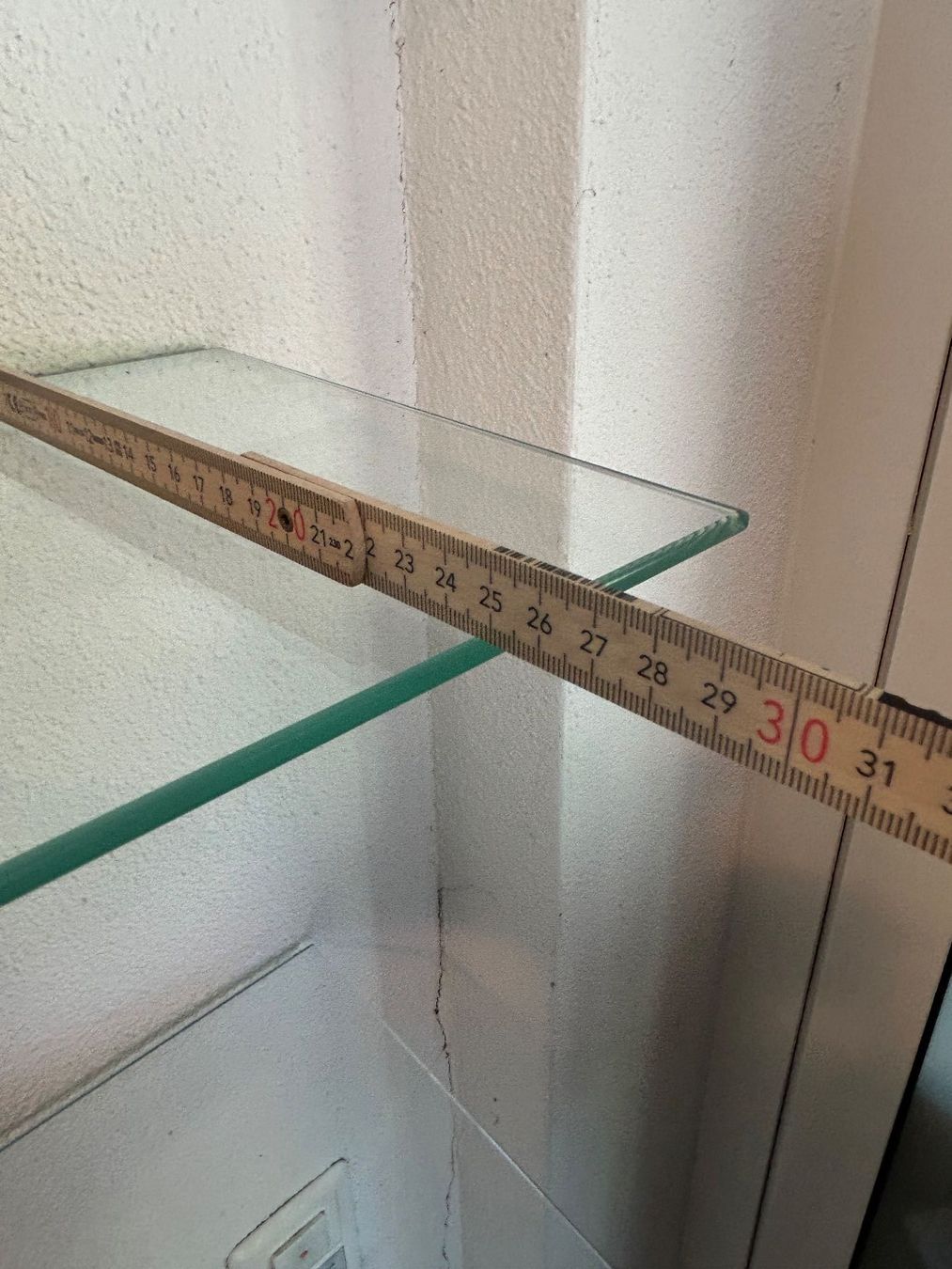 Regale: Glaswandregal – Gebraucht aus Aarau von Tanichtis01 2