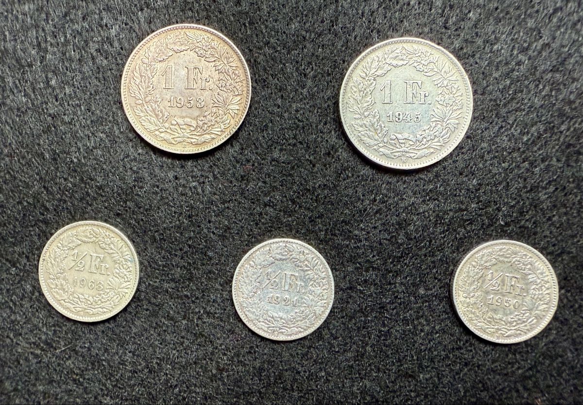 Tutti le monete: Lot Schweizer Silber Münzen – Usato da Schattenhalb venduto da Oodaaq
