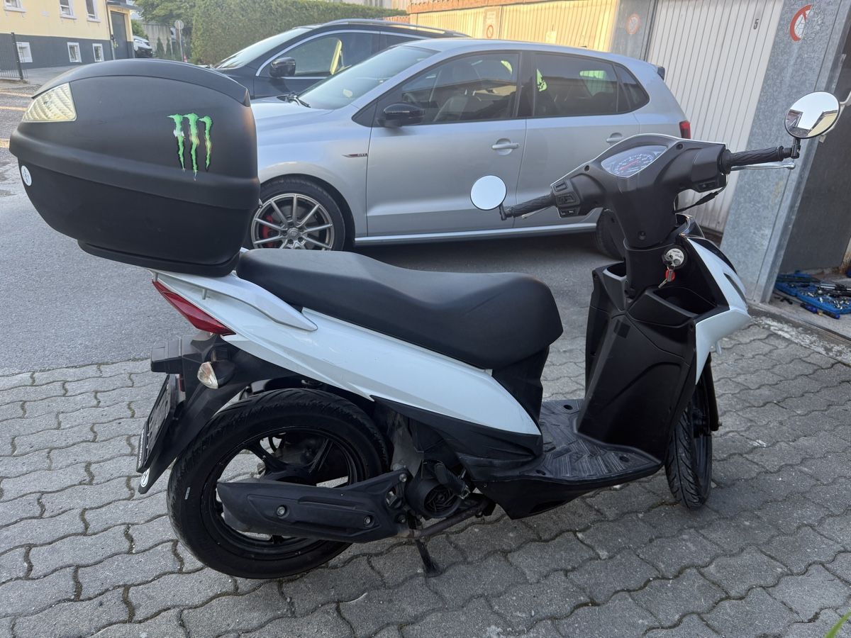 Suzuki Scooter: Suzuki Address uk 110 – Usato da Neukirch (Egnach) venduto da dav_j55c 3
