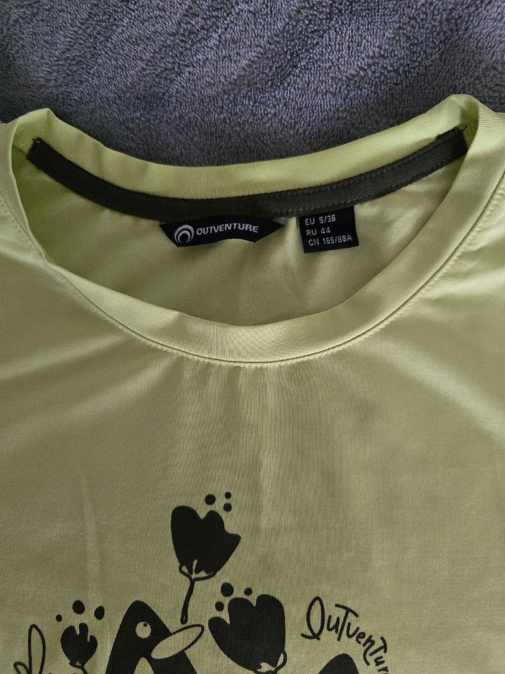 T-shirt: Sport Tshirt Damen S / Neu – Nuovo e nell'imballaggio originale da Wädenswil venduto da sos_6vlx 1