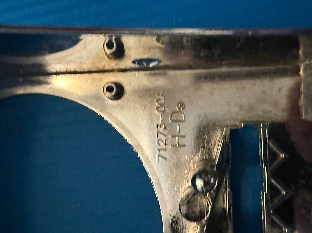 Tutti i ricambio per moto: Harley console – Usato da Zürich venduto da Jtmbastard 1