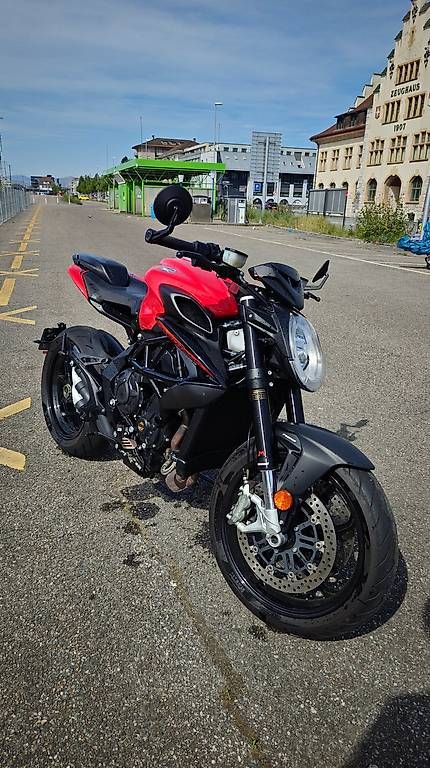 Strada: Mv Agusta Brutale Rosso 800 – Usato da Solothurn venduto da bor_k2fm 1