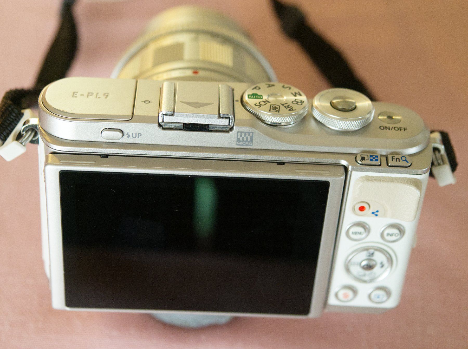 Olympus Fotocamera: Fotokamera Digital Olympus Pen E-PL9 – Usato da Merishausen venduto da schacc 2