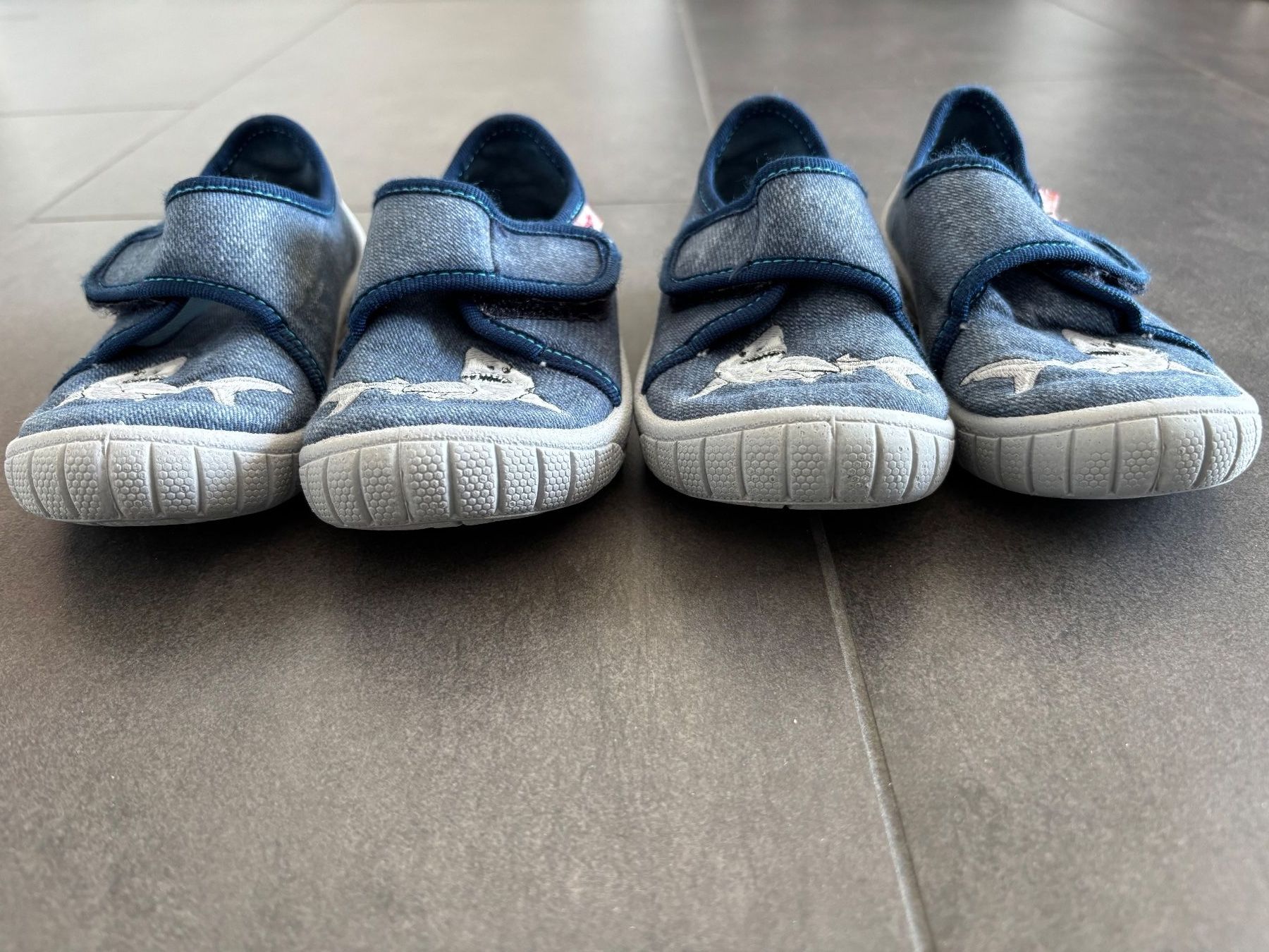 Superfit Scarpe per ragazzi: SuperFit Haussche - 2 sets Gr. 24 – Usato da Oberägeri venduto da MariaLehman 1