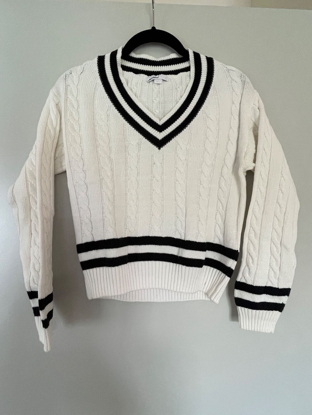 Maglioni & Felpe: Pull Subdued col V torsadé écru rayures noires taille S – Usato da Doppleschwand venduto da Retrove