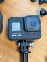GoPro 8 Black 4-K Action Kamera mit ganz viele Zubehöre