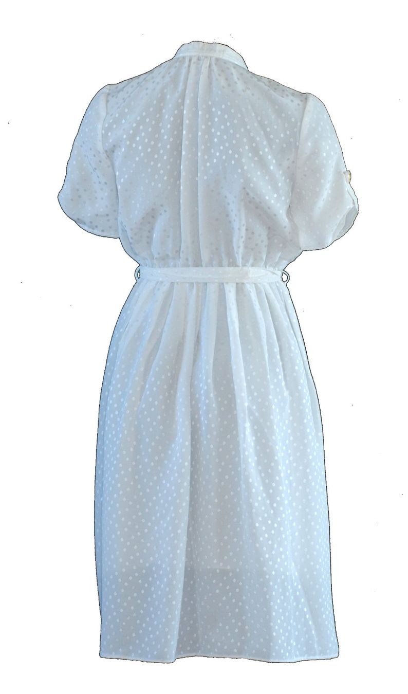 Robes: Robe en soie blanche, taille S – D'occasion à Clarens par alice_merveilles