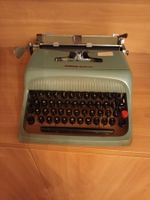 Macchina da scrivere vintage Olivetti Studio 44