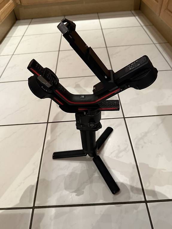 Autres accessoires: DJI RS 3 Pro Combo – D'occasion à Krauchthal par fluecki1