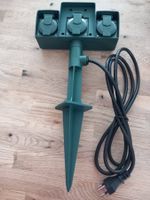 Multi Gartensteckspiess mit 3 Steckdosen