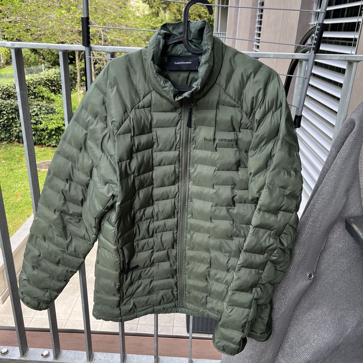 Peak Performance Giacche: Doudoune Veste Peak Performance Homme - Taille L – Usato da Marin-Epagnier venduto da SuziManu