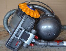 Dyson DC37 Staubsauger aspirateur