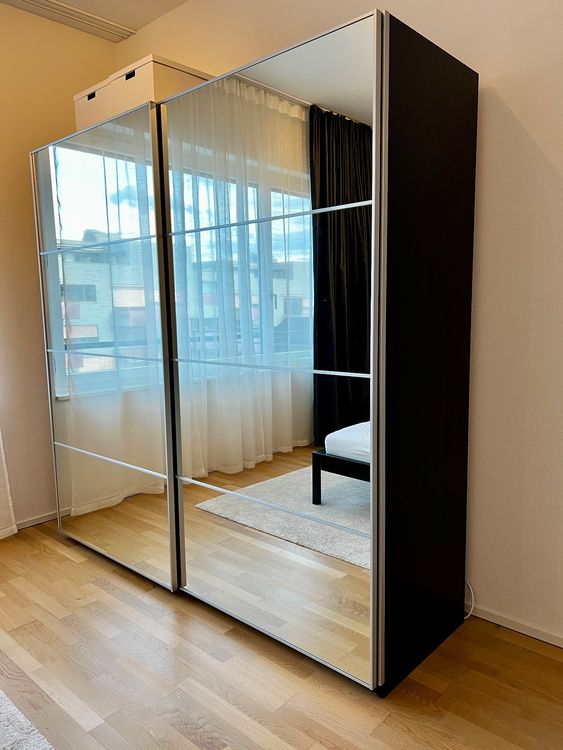 Wunderschne Kleiderschrank Schwarz Mit Spiegel Ebenbild