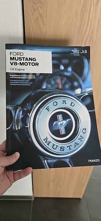 Kit di modellismo & Modellini statici: Ford Mustang V8 Motor – Usato da Wohlenschwil venduto da Rosmarin871 1