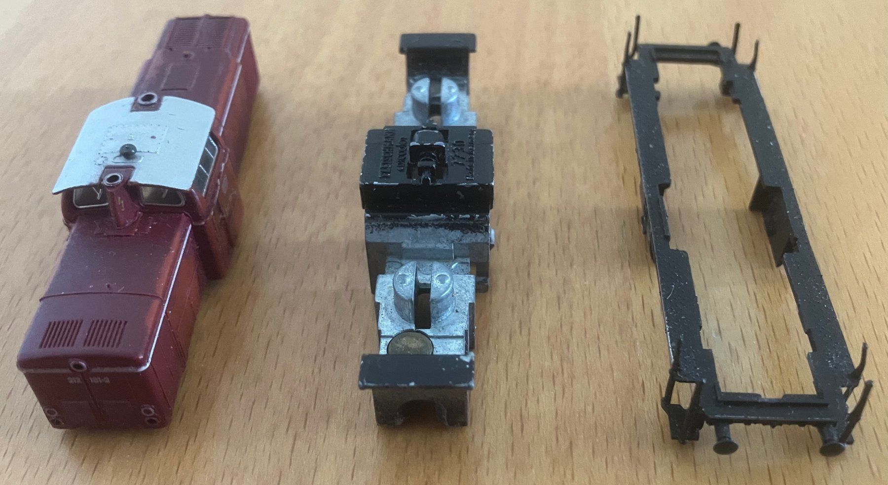 Fleischmann Modellini di ferrovie: Fleischmann V100 Ersatzteile – Usato da Uster venduto da 11414 2
