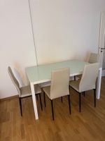 Glas Tisch ( ohne Stühle )