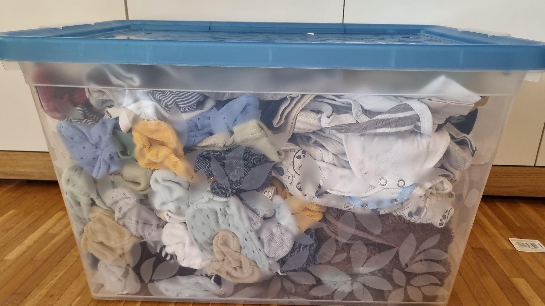 Lotti & Set di vestiti: Babykleider Grösse 50  – Usato da Thayngen venduto da neuli