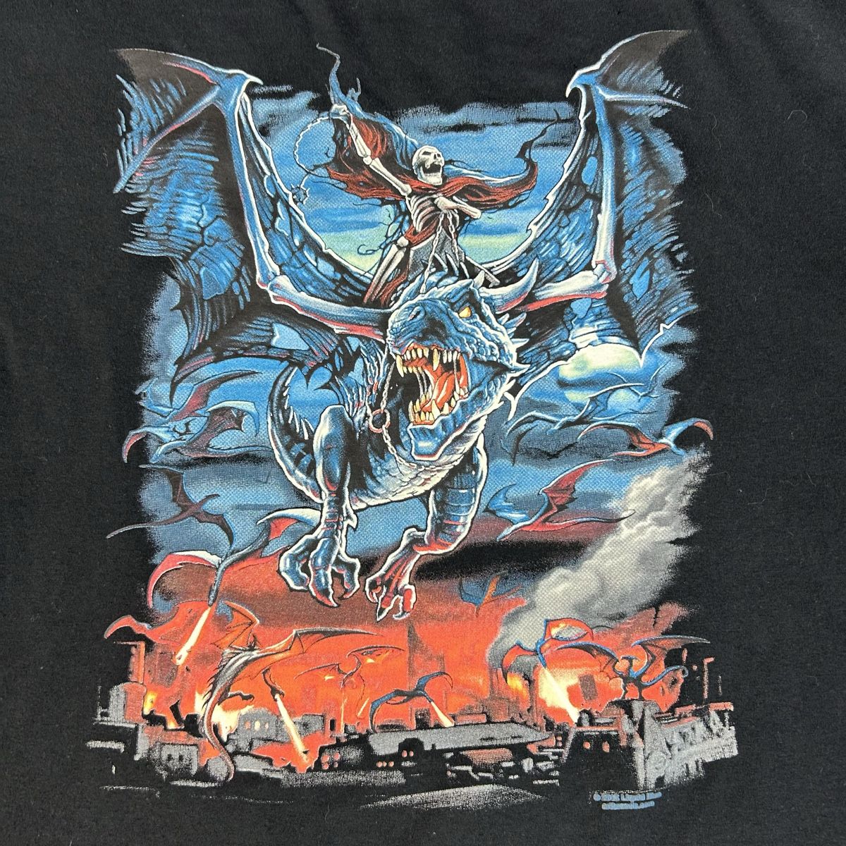 T-shirt: Graphic tee jhk – Usato da La Sagne NE venduto da Matlasape 1