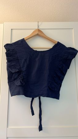 Dunkelblaues Top mit Rüschen - Sommerliche Hingucker ab Fr 1