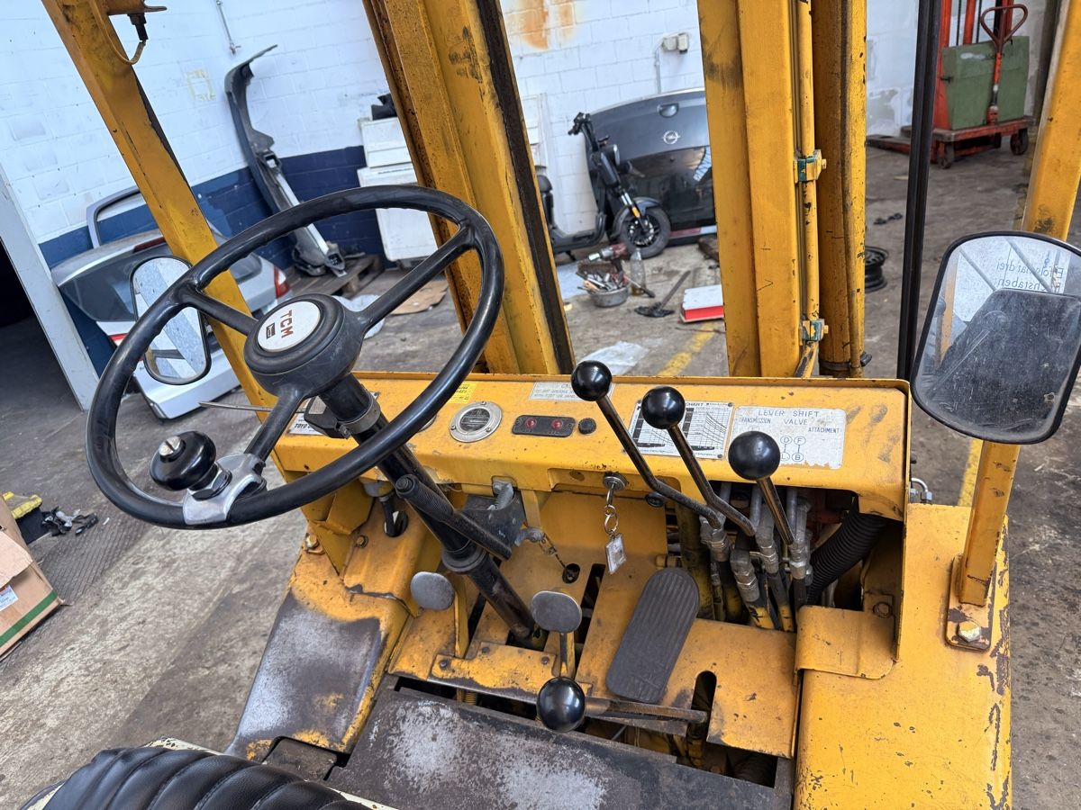 TCM Gabelstapler & Hubwagen: STAPLER.  T C M TOYOTA  – Gebraucht aus Bern von sar_jg9t 3