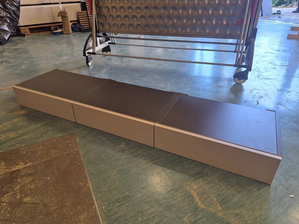 : neues Lowboard anthrazit – Nuovo (secondo la descrizione) da Bettwil venduto da romanbru