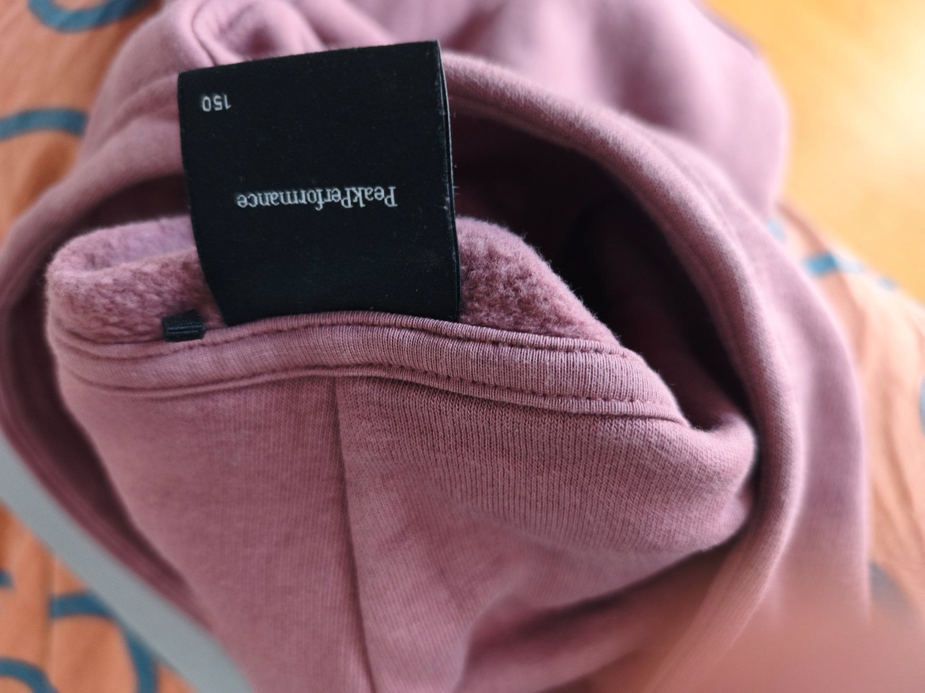 Peak Performance Pullover & Sweatshirts: Pullover peak performance 150 – Gebraucht aus Sorengo von Te_da 3