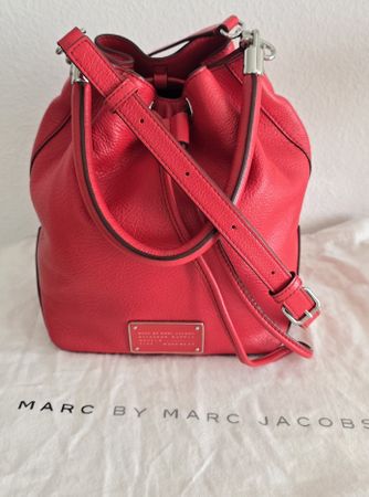 Marc Jacobs Beuteltasche Soft Leder Rot