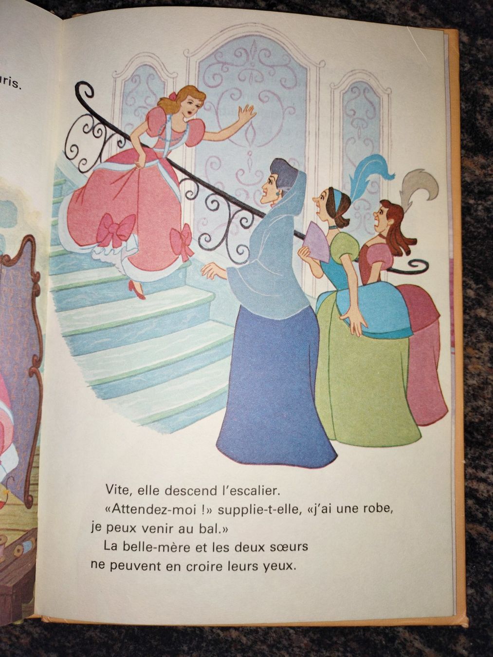 Libri: Cendrillon Mickey - Club – Usato da Cortaillod venduto da rozinna 5