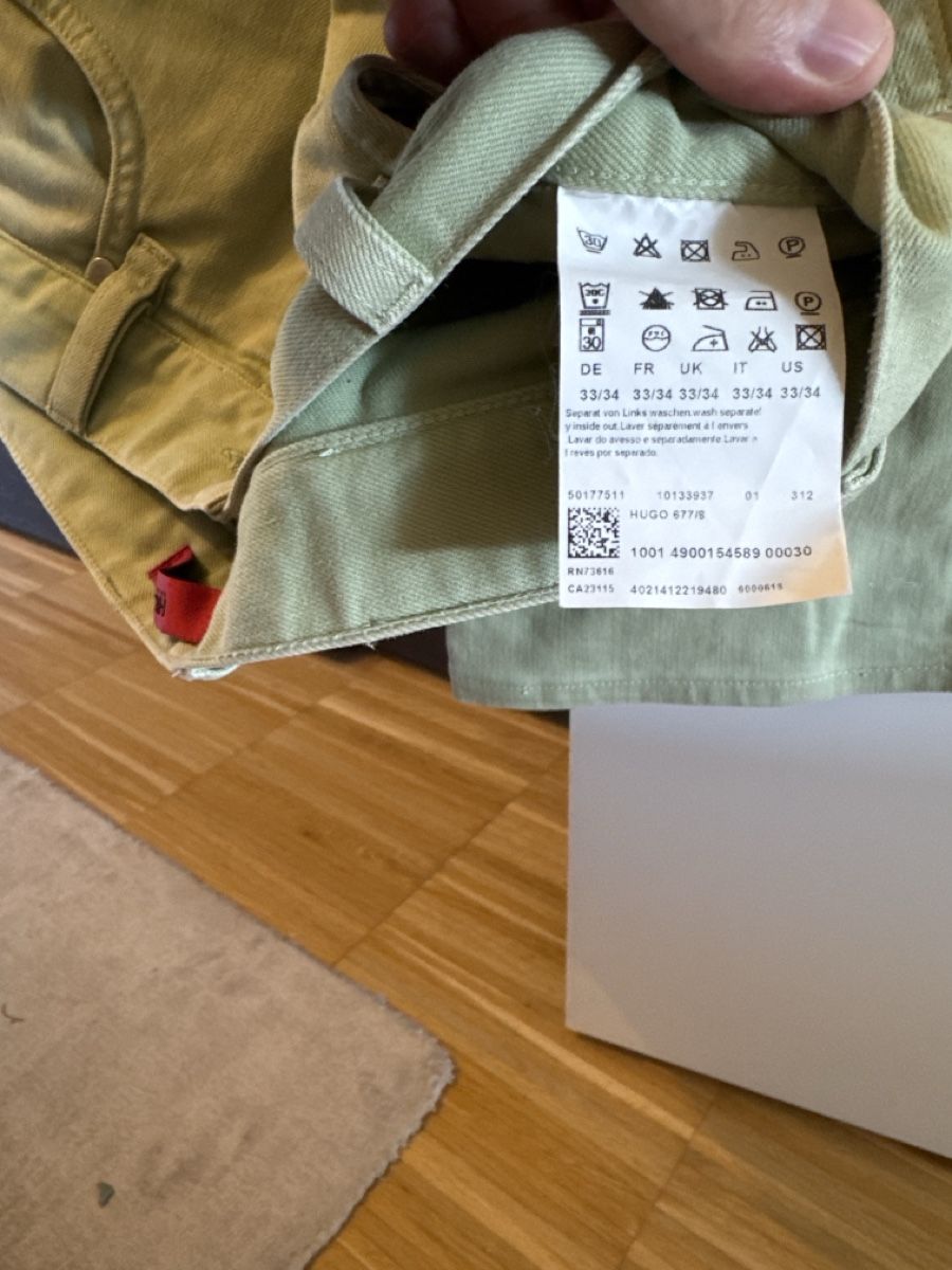 Jeans: Hugo Boss  – D'occasion à Menzingen par Dali2504 2