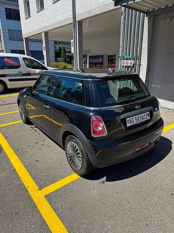Autos: Mini One 1.6  135000 km  – Gebraucht aus Niederrohrdorf von Nadichi 1