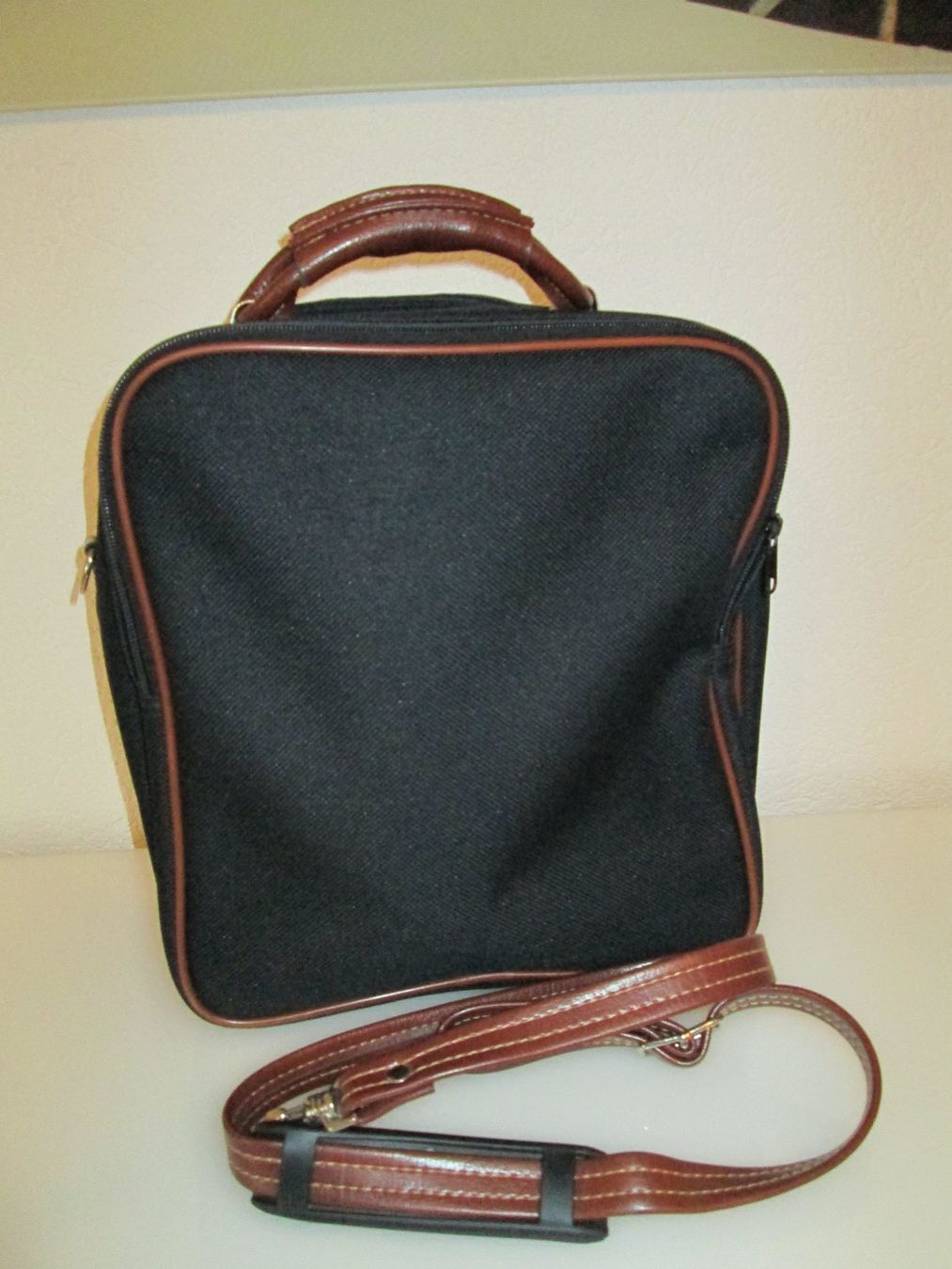 Sacs: Tasche- schwarze  CLIPPER – D'occasion à Movelier par ddomenika 4