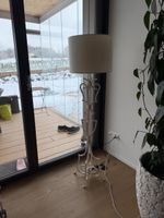 Stehlampe