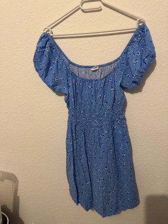 Sommerliches, blaues Minikleid mit Blüemli-Muster, Gr. S