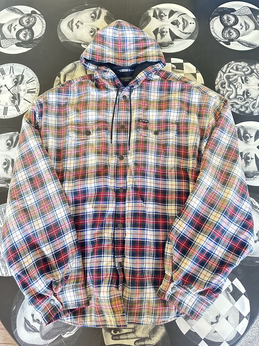 Balenciaga Giacche: AW22 Balenciaga Oversized Bleached Checkered Hooded Jacket – Usato da Büttenhardt venduto da Kaiber99 1