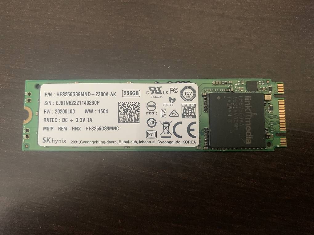Dischi rigidi: SSD M2 256GB Hynix – Usato da Cossonay-Ville venduto da BRick73