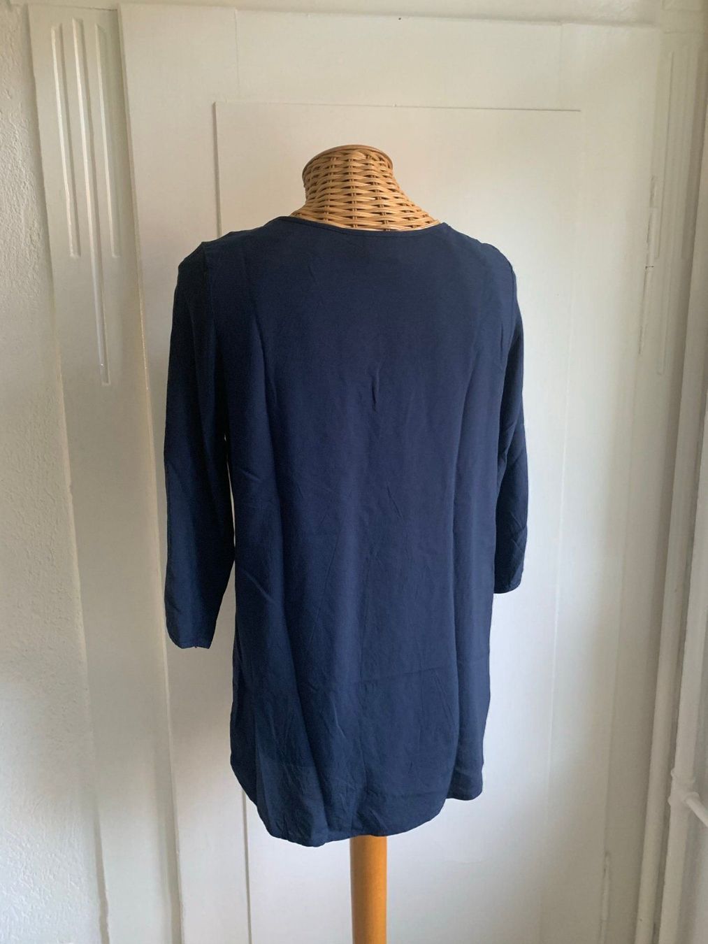 Vero Moda T-shirt: VERO MODA Oberteil dunkelblau fliessend S – Usato da Zürich venduto da Diazaio 2