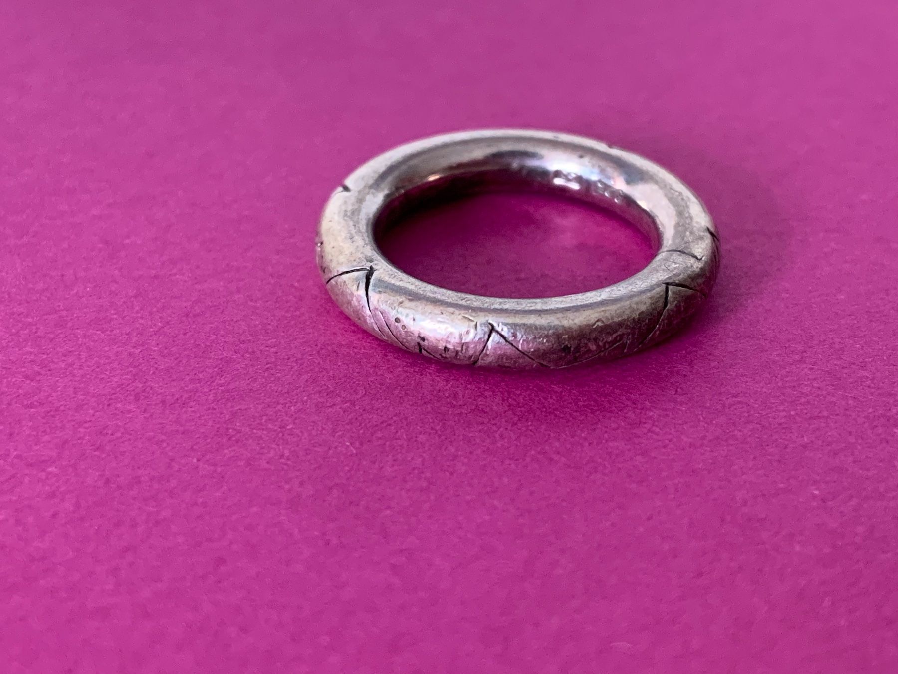 Ringe: Silberring ZICKZACK Mountain (51) – Gebraucht aus Dittingen von Bellevista 2