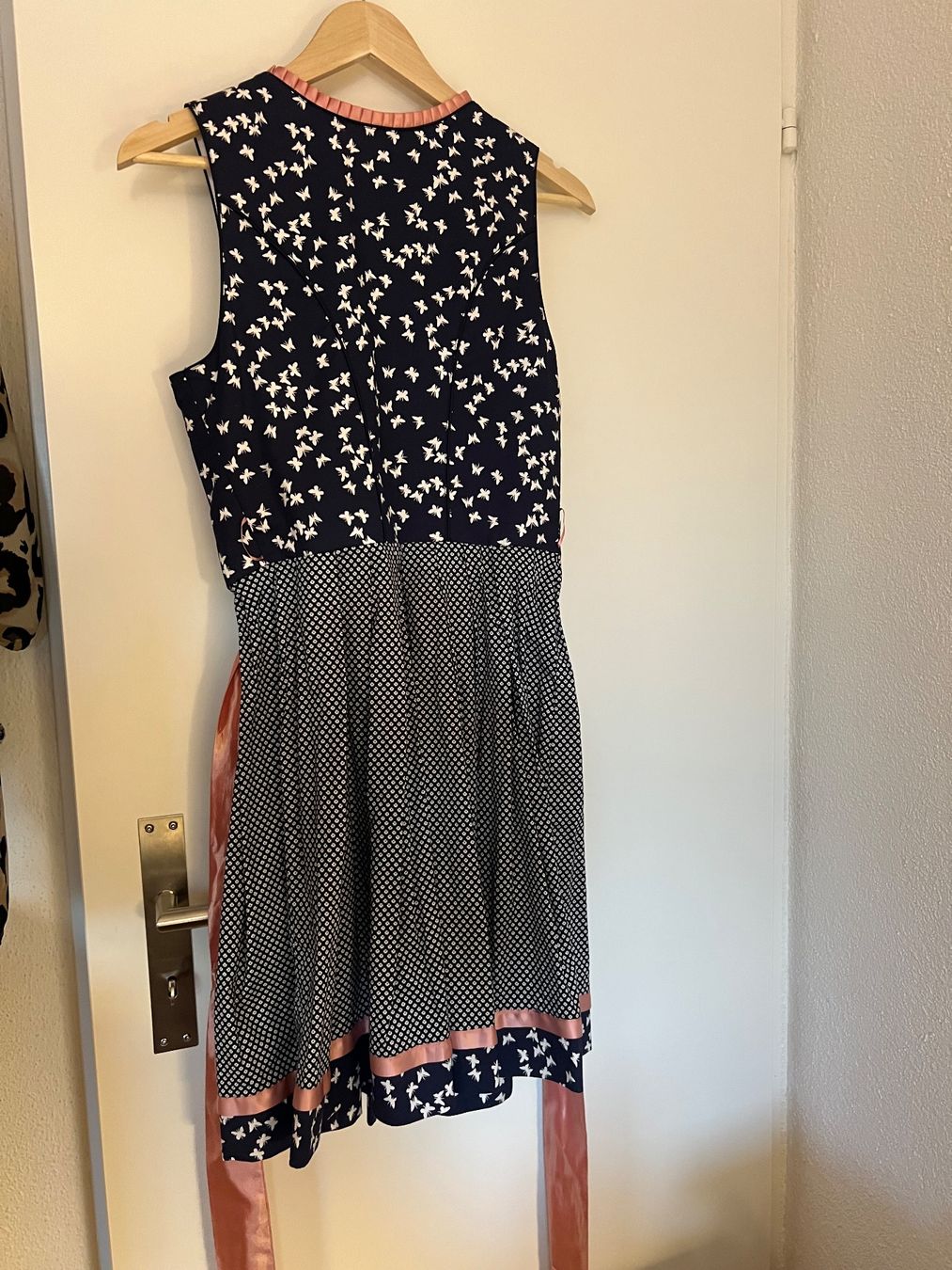 Krüger Vestiti: Krüger Dirndl - marine – Usato da Oberrieden venduto da Margaretha_30 3