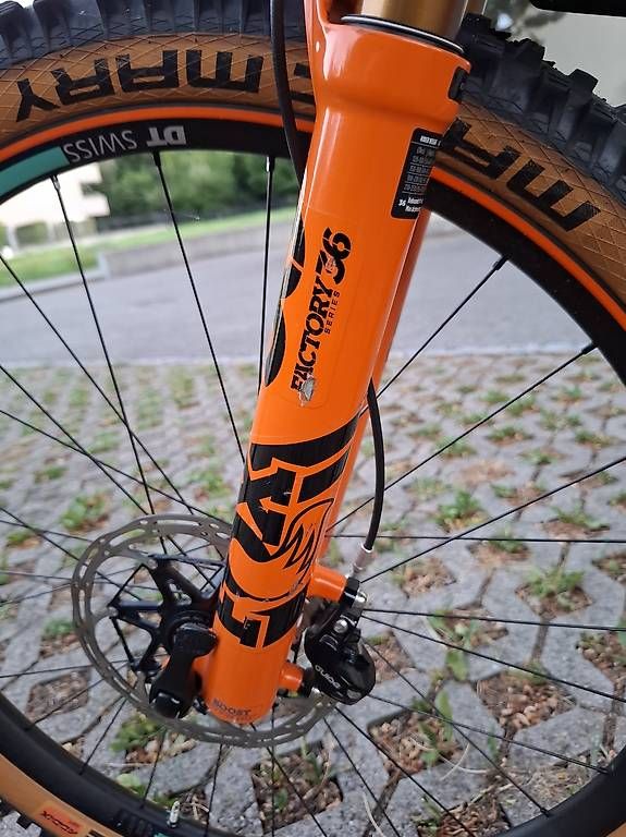 Scott Vélos: Scott Genius 700 Tuned Grösse M – D'occasion à Vaduz par mountain-fantasy 3