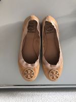 tory burch beige lack ballerinas
