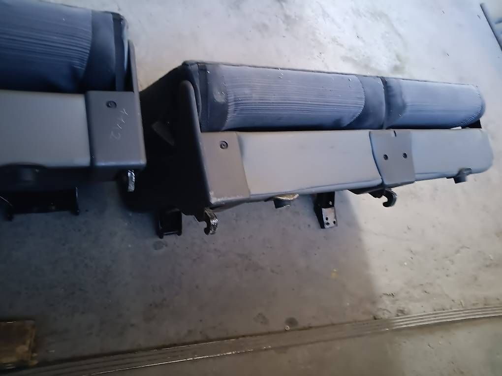Tutti pezzi di ricambio auto: Sitz hinten Rücksitz  Citroen Berlingo 2005 – Usato da Hindelbank venduto da mbcar 5