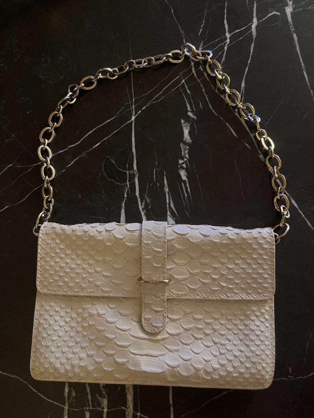 Furla Sacs femmes: Furla Täschchen 12x19cm Pythonprägung Leder – D'occasion à Zürich par unique2010 1