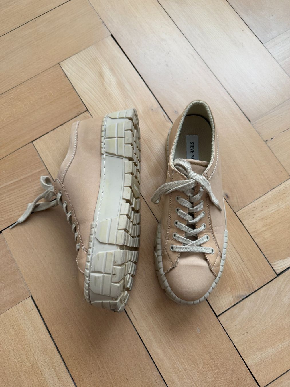Steve Madden Scarpe da donna: STEVE MADDEN - Leder Sneaker beige 40 – Usato da Zürich venduto da Diazaio 1