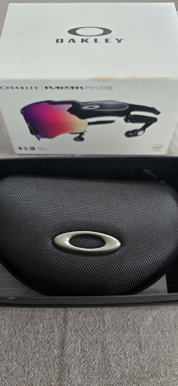 Oakley Occhiali & Lenti: Oakley Radar Pace Sonnenbrille – Nuovo e nell'imballaggio originale da Möriken AG venduto da MedicineHat 4