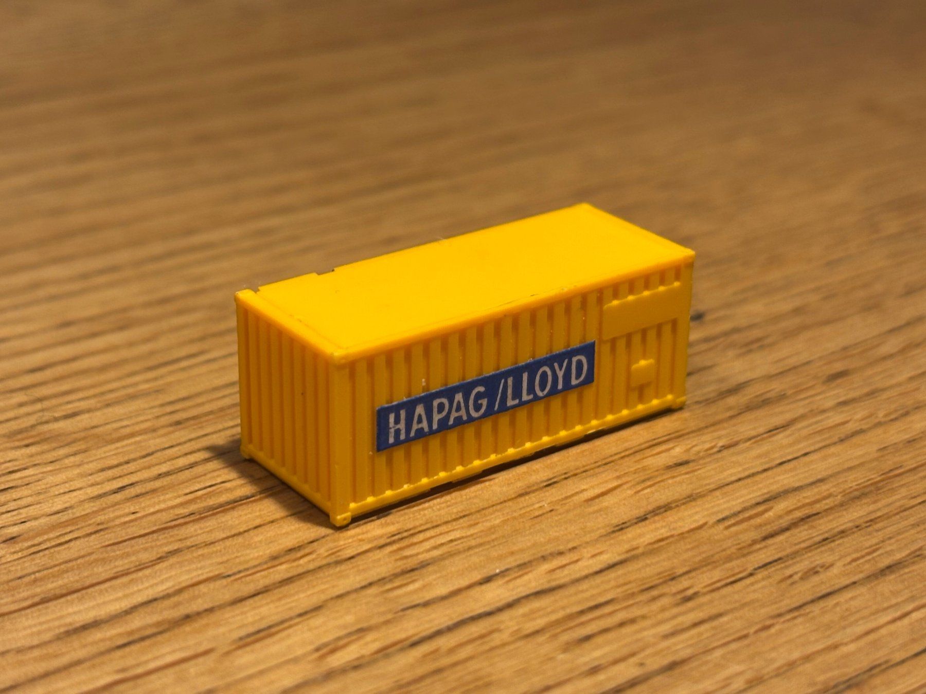 Modellini di ferrovie: L2134: Container HAPAG (Spur N) – Usato da Birsfelden venduto da Birs_25