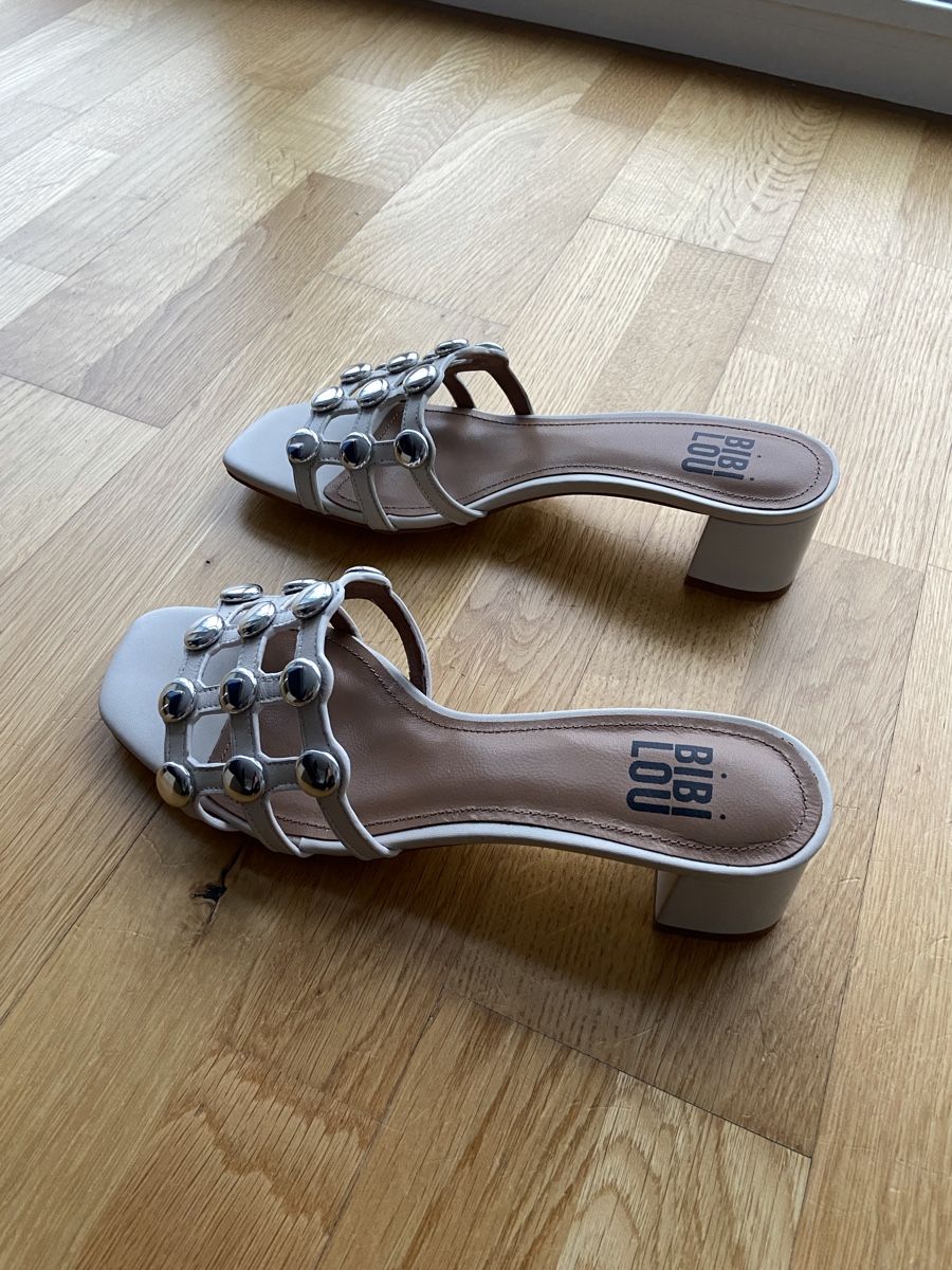 Scarpe da donna: Bibi Lou Mules 🤍 – Nuovo (secondo la descrizione) da Fribourg venduto da DayaneH. 1