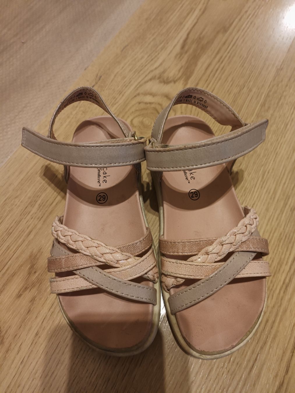 Scarpe per ragazze: Schuhpaket Mädchen 29/30 – Usato da Wangen SZ venduto da mka_w5d2 7